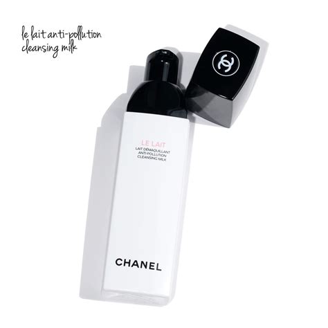 chanel le lait cleansing milk review|Chanel le blanc makeup remover.